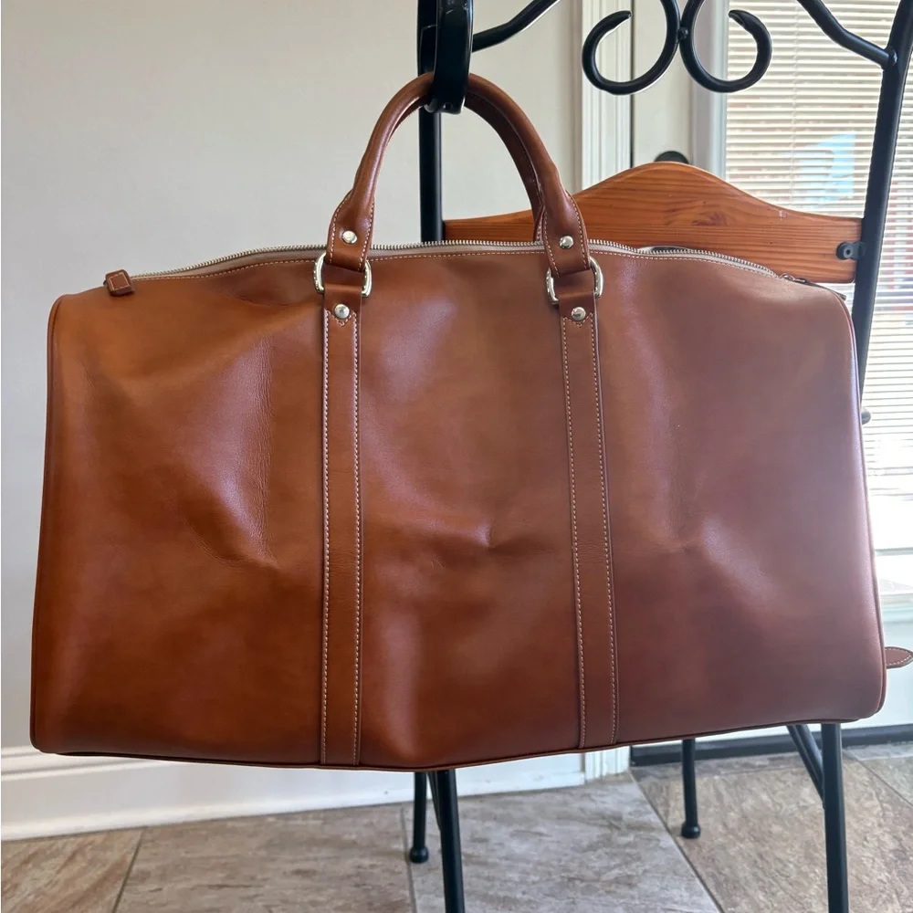 Barrington cognac brown customized duffle bag with strap 24 inches Excellent